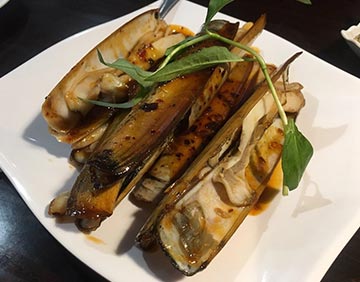 Grilled Razor Clams